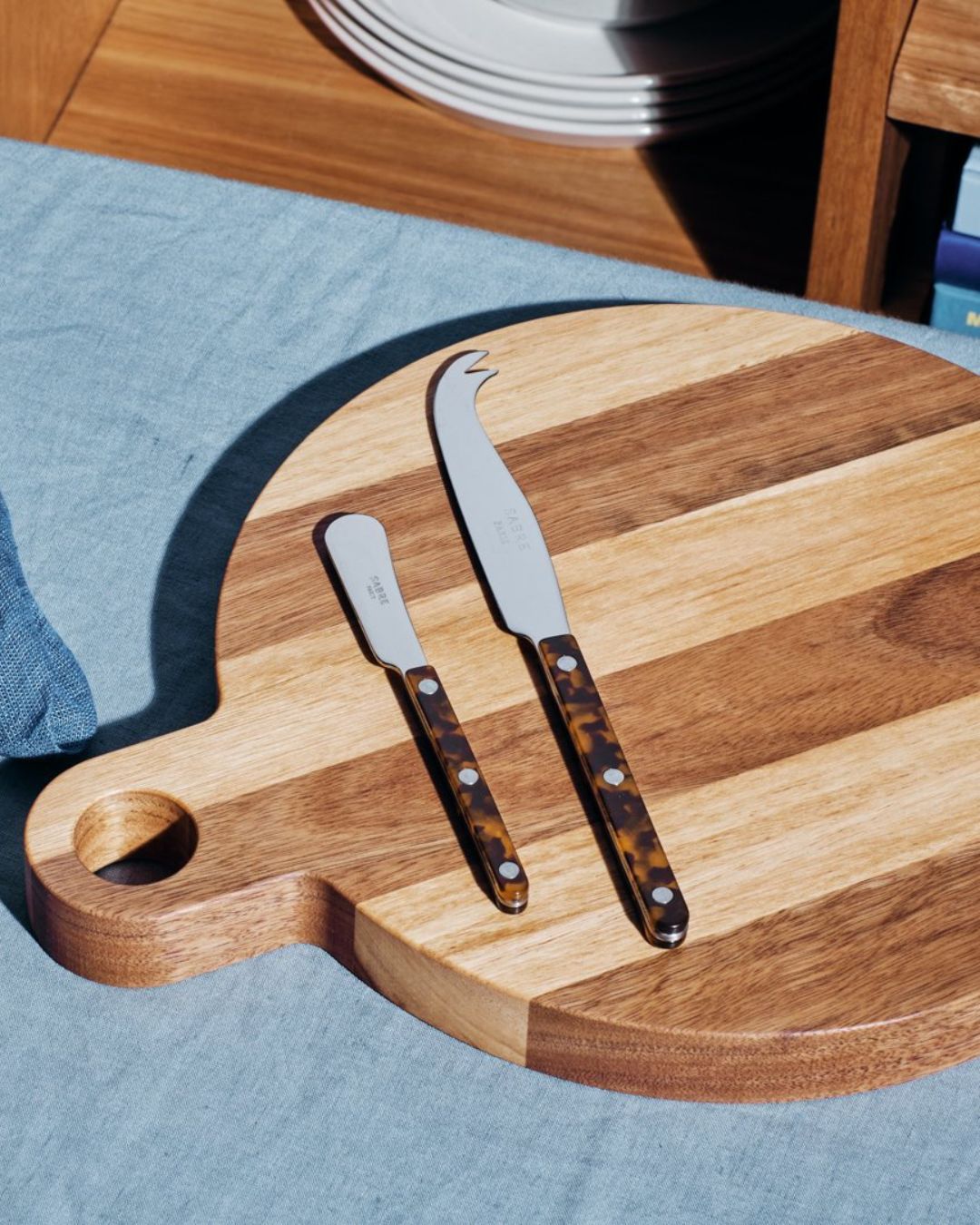 Round Serving Board — Blackbutt and Spotted Gum Stripe